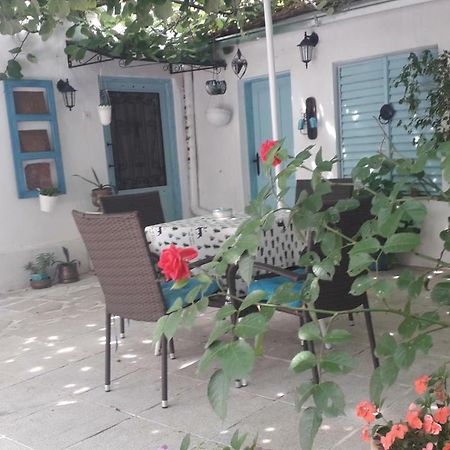 Apartment With Garden Hanja Mostar Buitenkant foto